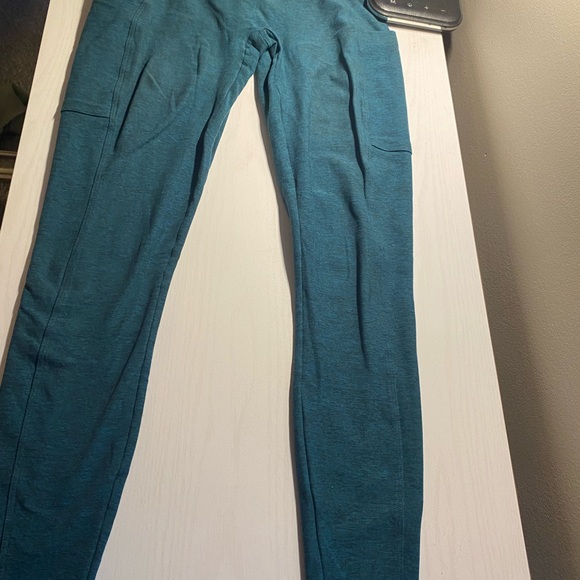 Bombshell sportswear set - Picture 3 of 5